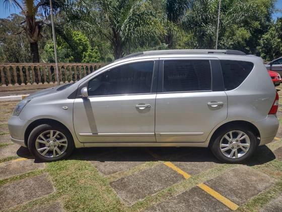 NISSAN LIVINA 1.8 SL 16V FLEX 4P AUTOMÁTICO